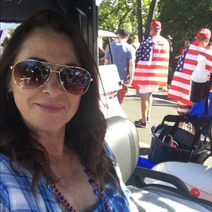 Meet your Posher, Heather